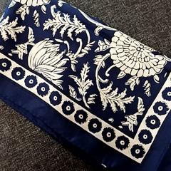 높은 칼라, iLost를 사용하여 IKEA Strasbourg에 보고됨