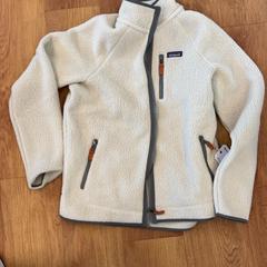 Chaqueta Fleece, ha sido reportado por GVB con iLost