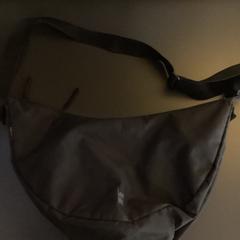 Purse, iLost를 사용하여 MEININGER Hotel Dresden Zentrum에 보고됨