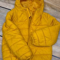 Barnejakke Geel, som rapportert av IKEA Delft ved bruk av iLost