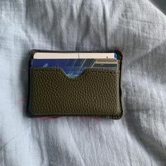 Small green wallet, as reported to iLost