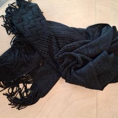 Szalik Noire ajourée, zgłoszono przez IKEA Lyon Grand Parilly przy użyciu iLost