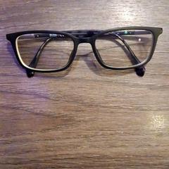 Glasögon, rapporterat av Leonardo Royal Hotel Amsterdam med iLost