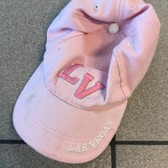 Boné de baseball, como reportado por Centraal magazijn utilizando o iLost