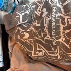 T shirt, zoals gemeld door Room Mate Bruno met iLost