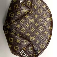 Portefeuille -Louy, a été signalé par Centraal magazijn utilisant iLost