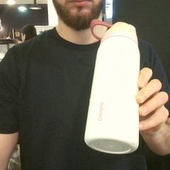 Láhev, jak nahlášeno MEININGER Hotel Vienna Downtown Franz pomocí iLost