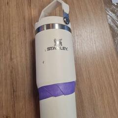 Bottle, as reported by Breda University of Applied Sciences Mgr. Hopmansstraat using iLost