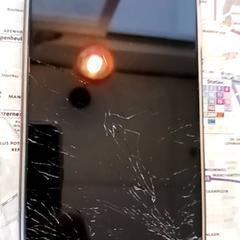 Telefoon، كما تم الإبلاغ عنه بواسطة RRReis IJssel-Vecht عبر iLost