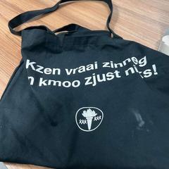 Tas, zoals gemeld door Vrije Universiteit Brussel (VUB) met iLost