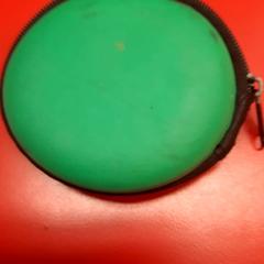 Oortjes, amint azt UvA REC az iLost segítségével jelentette.