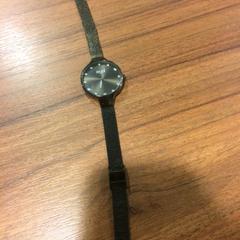Zwart horloge, zoals gemeld door Pathé Haarlem met iLost