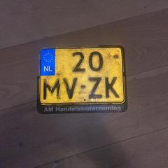 Kentekenplaat motor, som rapporterats till iLost