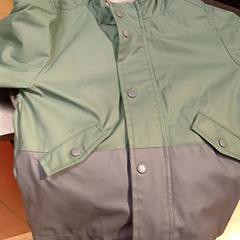 Chaqueta Parka grise et verte, segundo informou IKEA Bayonne Ametzondo usando iLost