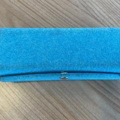 Portaocchiali con occhiali, come riportato da Breng Arnhem utilizzando iLost