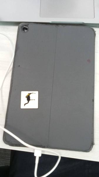 Mobile phone & Ipad اي