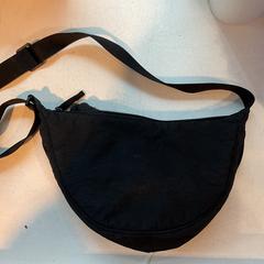 Midjeväska martinez guzman, chili, rapporterat av Gemeente Amsterdam med iLost