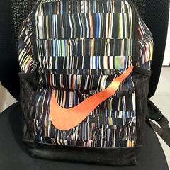 핸드백, iLost를 사용하여 allGo Almere에 보고됨