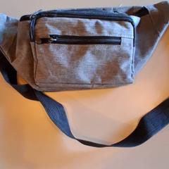 Bum bag Grijs, as reported by Familiepark Drievliet using iLost