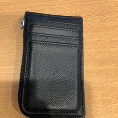 Cartera Doudouh, segons ha informat Gemeente Amsterdam mitjançant iLost