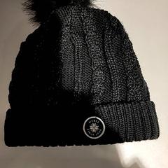 قبعة صغيرة، كما تم الإبلاغ عنه بواسطة Bibliotheek Neude (Utrecht) عبر iLost