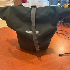自転車バッグ Ortlieb がiLostで Hotel Theater FIGI によって報告されました