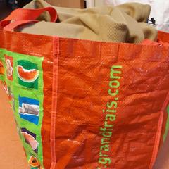 Bossa rouge, segons ha informat TCL mitjançant iLost