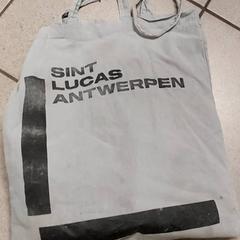 Bolsa Jutten draagtas, ha sido reportado por Regio Antwerpen - Brussel con iLost
