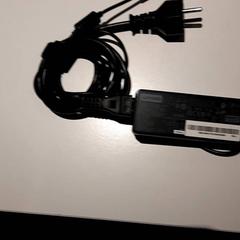 Carregador portàtil, segons ha informat Campus Den Haag mitjançant iLost