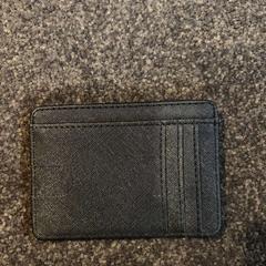 Geldbörsen, gemeldet von Leonardo Hotel Amsterdam Rembrandtpark über iLost