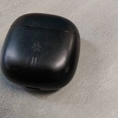 Headphone case Zwart, as reported by Arriva Friesland / Groningen using iLost