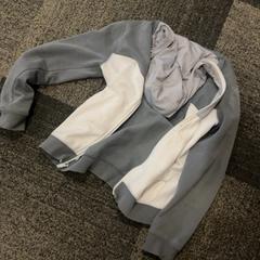 Armilla Grijs/wit, segons ha informat Jaarbeurs mitjançant iLost