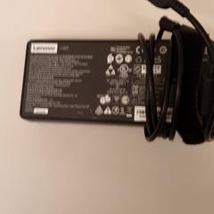 Adapter Zwart, som rapportert av HvA Amstelcampus ved bruk av iLost