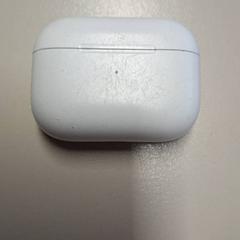 Airpods fodral, rapporterat av Connexxion Haarlem IJmond med iLost