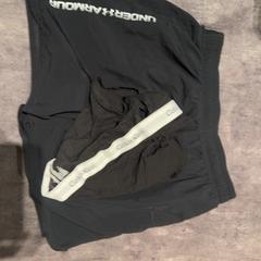 Rövidnadrág & Boxer alsó, amint azt Van der Valk Hotel Haarlem az iLost segítségével jelentette.