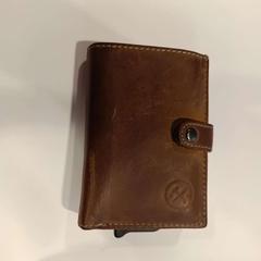 Brieftasche, gemeldet von Regio Limburg - Leuven über iLost