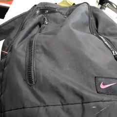 Batoh Zwart, jak nahlášeno Arriva Friesland / Groningen pomocí iLost