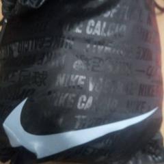 Batoh rugzak sportkleding, jak nahlášeno Regio Limburg - Leuven pomocí iLost