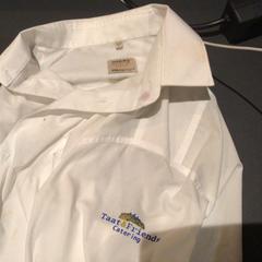 블라우스, iLost를 사용하여 Van der Valk Hotel Amsterdam Zuidas에 보고됨