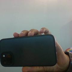 Smartphone Apple Black, come riportato da MEININGER Hotel Milano Lambrate utilizzando iLost