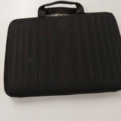 전자제품 - laptop, iLost를 사용하여 Regio Oost-Vlaanderen에 보고됨