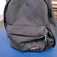 Bolsa Zwarte eastpack tas met spullen, segundo informou Schaatsbaan Rotterdam usando iLost