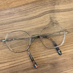 Glasses, as reported by MEININGER Hotel Marseille Centre la Joliette using iLost