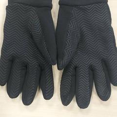 Vestiario - Handschoenen, come riportato da Centraal magazijn utilizzando iLost