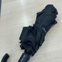 傘 がiLostで IKEA Eindhoven によって報告されました