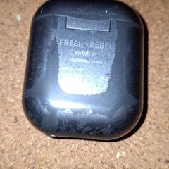 Oortjesdoosje, rapporterat av Qbuzz DMG med iLost