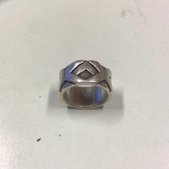 指輪 Silver がiLostで W2 - Tomorrowland によって報告されました