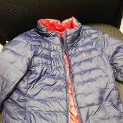 Blauwe kinderjas، كما تم الإبلاغ عنه عبر iLost