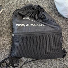 Väska, rapporterat av TCR Tours med iLost