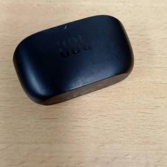 Airpods case Zwart, zgłoszono przez Qbuzz GD Groningen Peizerweg przy użyciu iLost